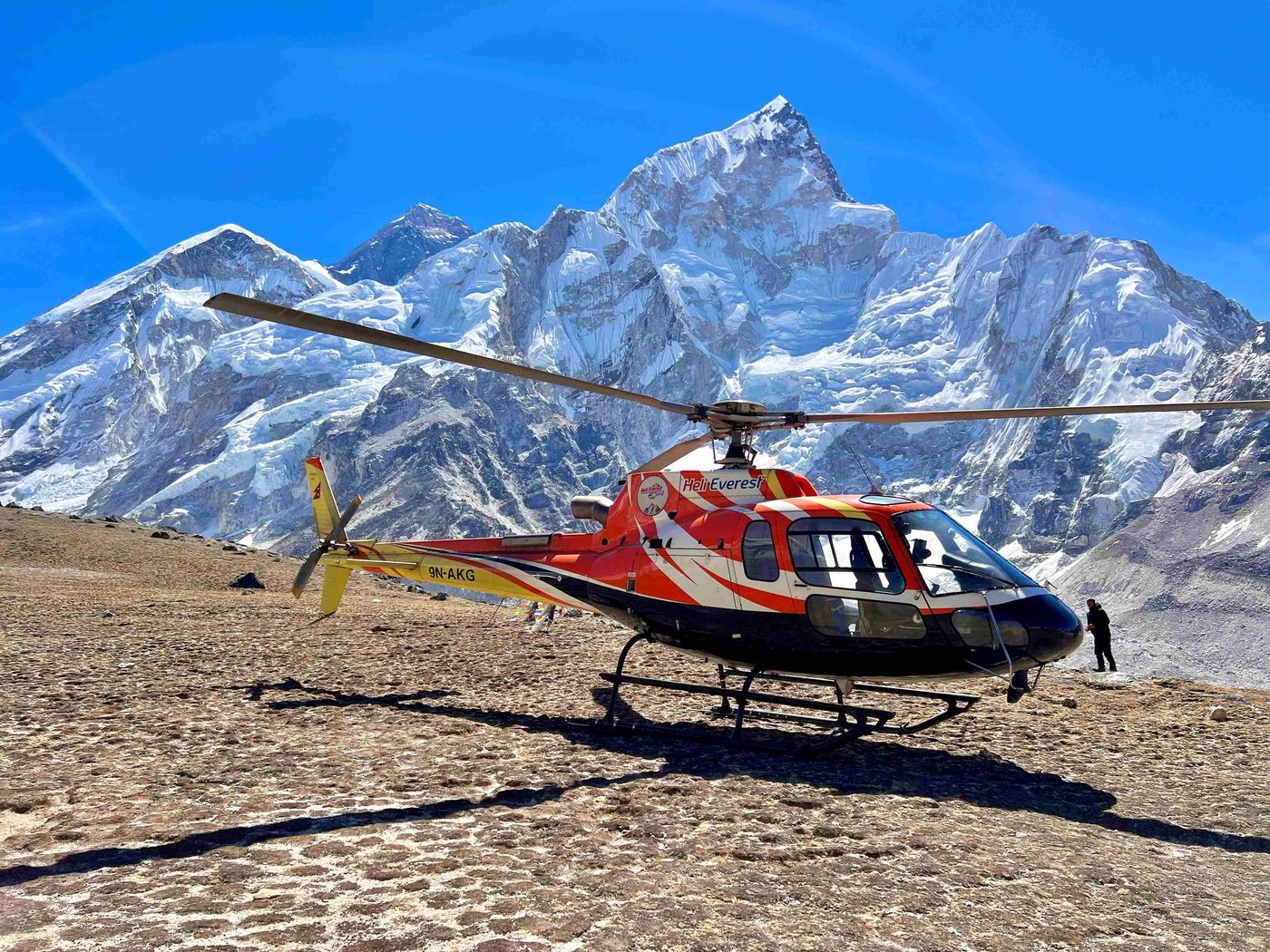 Helicopter mounatins