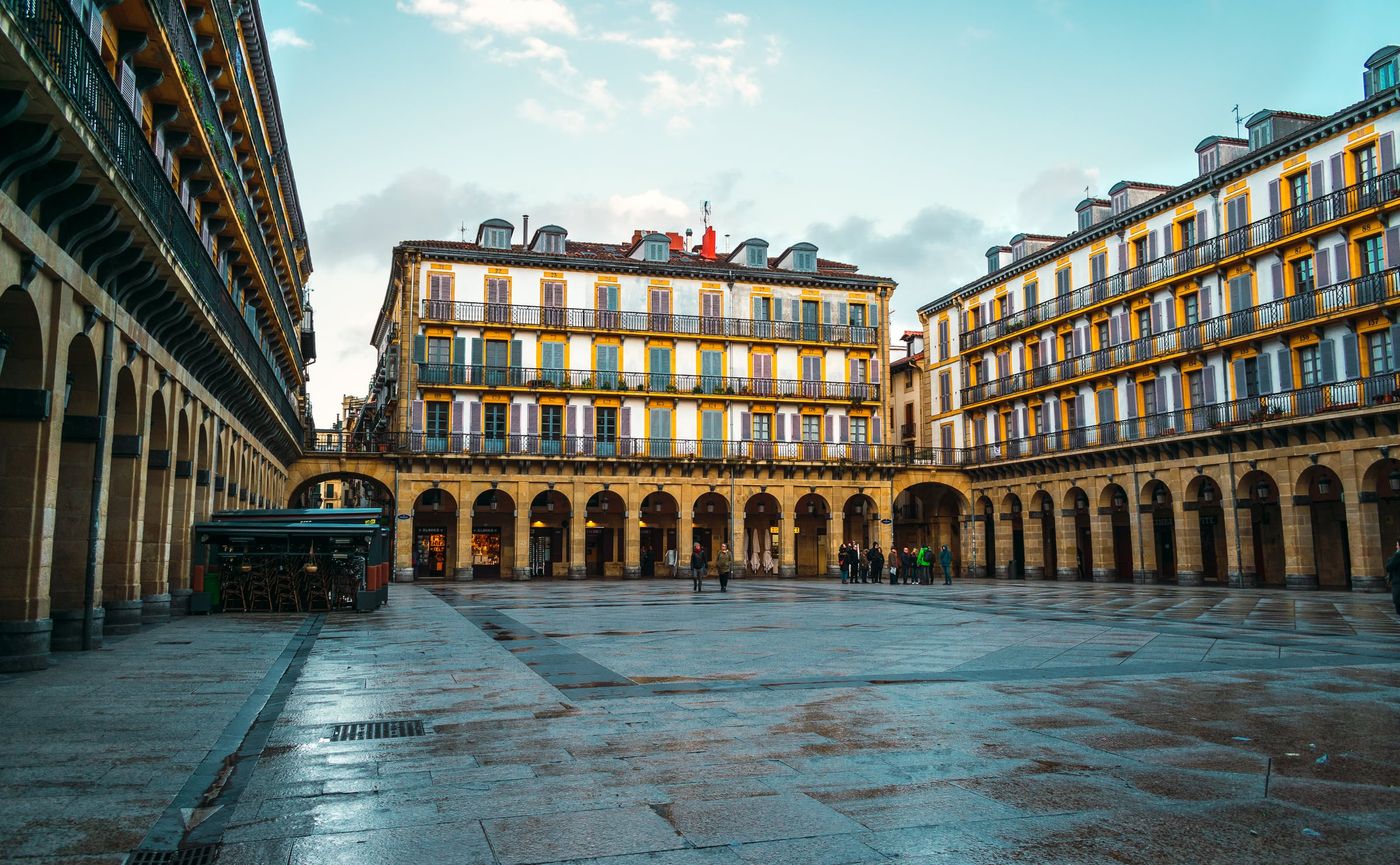San,Sebastian,,Spain/europe;,05/03/2020:,The,Historical,Plaza,De,La,Constitucion