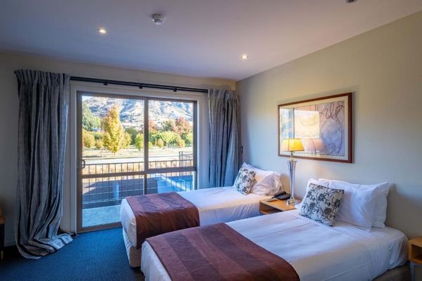 Oakridge resort wanaka 1