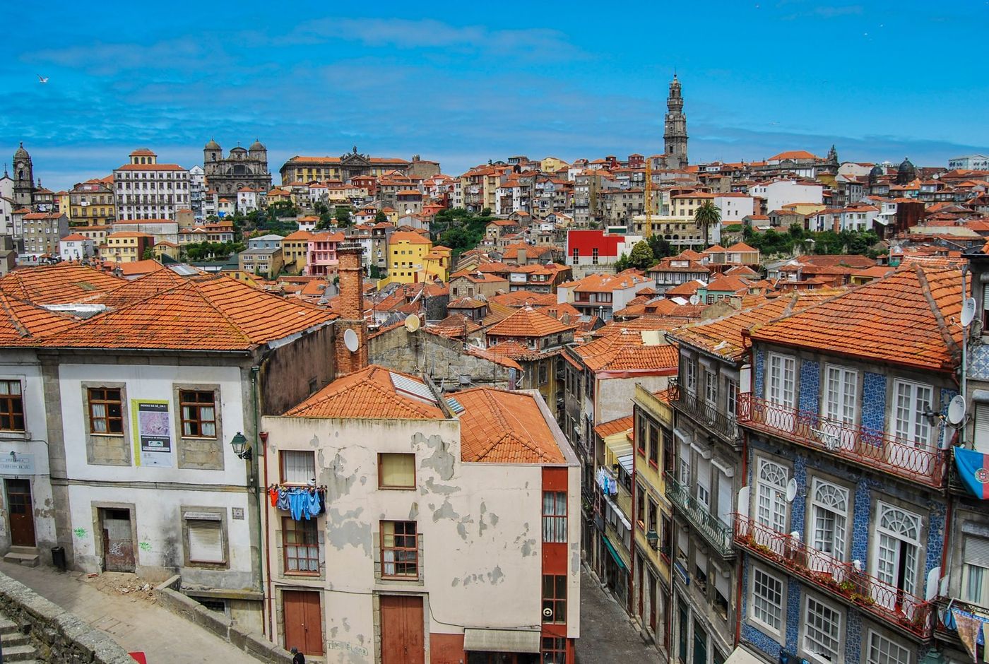 Overlooking-the-Terracotta-Rooftops-of-Porto