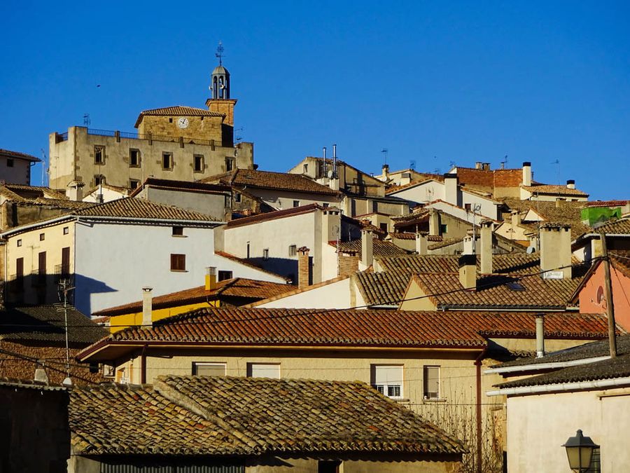 Roofs-of-estella-camino