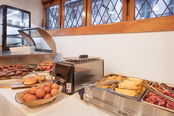 breakfast at La Croix Blanche
