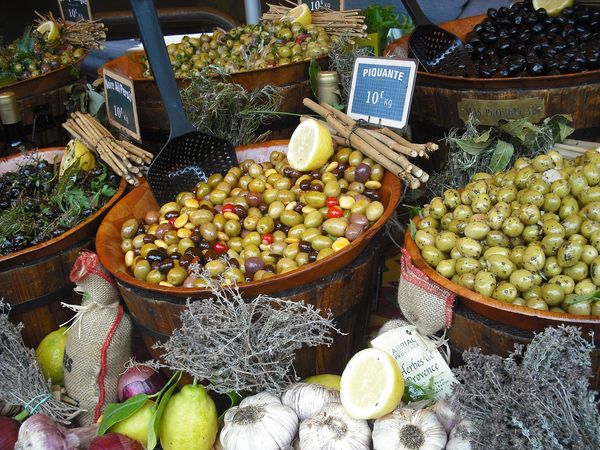 provence-market-173065_1920